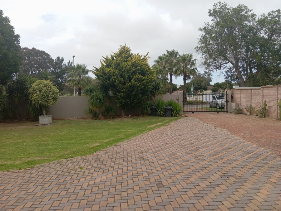 4 Bedroom Property for Sale in Walmer Eastern Cape